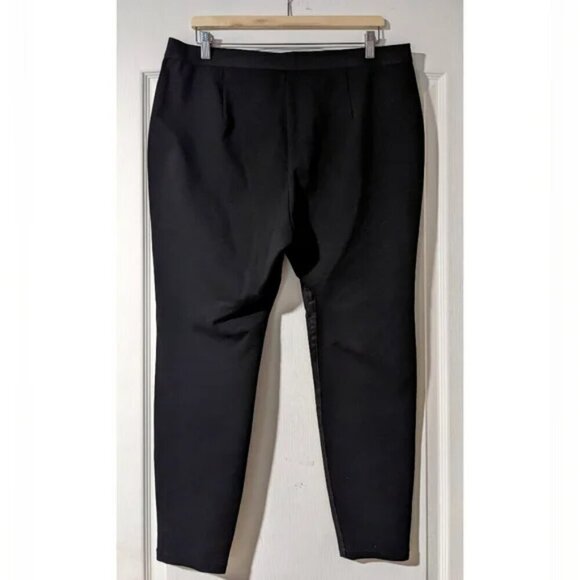 Eileen Fisher | front panel lamb leather leggings in black - Picture 4 of 12